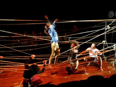 Licenciatura_em_Teatro_Espetaculo_Intrinseco_projeto_Prof_Robson_Rosseto.jpg
